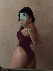 Swim SXY 女士纯色吊带网眼拼布性感镂空连体泳衣，夏季海滩和节日波西米亚风格 - 酒紅色 - 查看 2