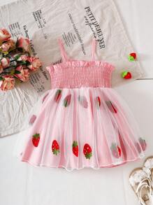 女婴夏季粉色可爱草莓图案吊带裙，特殊刺绣工艺，休闲外出必备款式 - 粉色 - 查看 2