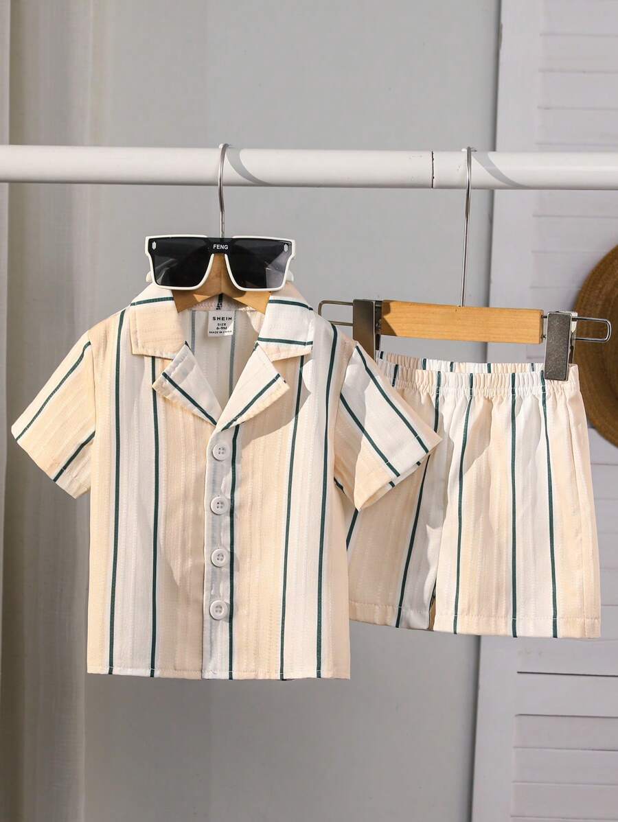 Set de 2 piezas de camisa de manga corta con cuello a rayas y pantalones cortos casuales para vacaciones para bebés niños, adecuado para ropa de verano de niño - Albaricoque - Ver 1