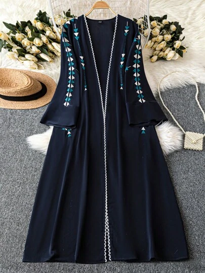 Al Najma 女士几何图案长袖宽松阿拉伯长袍夹克