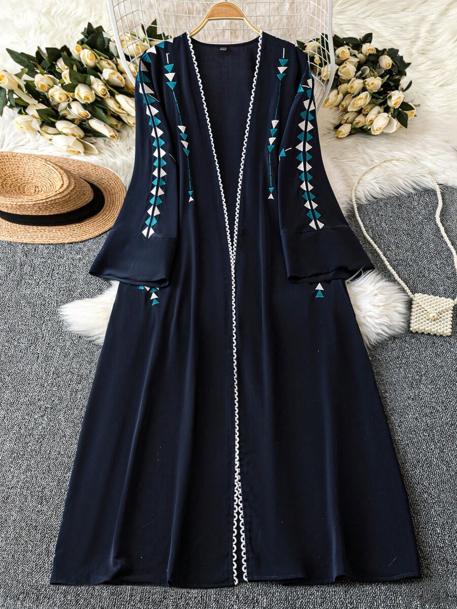 Al Najma 女士几何图案长袖宽松阿拉伯长袍夹克 - 藏蓝色 - 查看 1