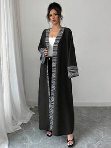 Al Najma 女士拼布印花长袖宽松长袍 - 黑色 - 查看 5