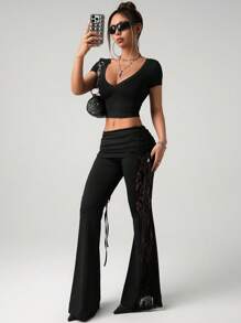 SHEIN ICON Pantalones seductores con cordón en la cintura, volantes y paneles de encaje negro para la playa o resort