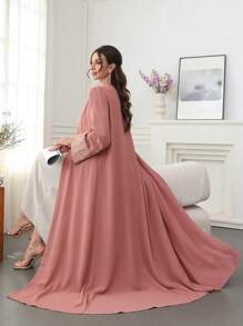 Al Najma 女士淡粉色长袍：优雅的梭织面料，长袖，精致的刺绣细节，打造端庄风格 - 藕粉色 - 查看 1