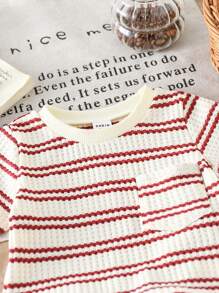 SHEIN Vintaside Kids 2pcs Toddler Baby Boys Fashion Knit Black & White Striped Waffle Textured Pocket Crew Neck Short Sleeve T-Shirt And Black Elastic Waist Letter Patch Shorts Set, Summer - Burgundy - View 5