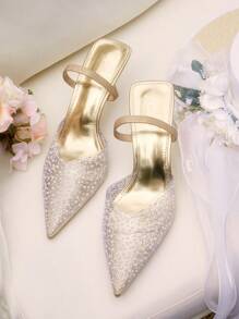 CUCCOO HITCHD 女士珍珠和水钻透明塑料带金色尖头细高跟封闭式鞋头一脚蹬凉鞋，性感优雅 - 金色 - 查看 1