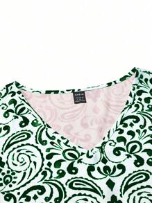 EMERY ROSE Women's Fashion Print Ruffle Sleeve V-Neck Dress - Dark Green - View 4