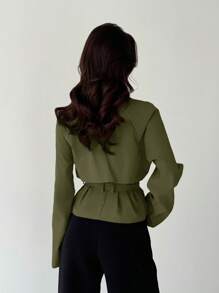 Firerie 秋冬新款卡其色立体口袋腰带女士薄款风衣外套 - 軍綠色 - 查看 2