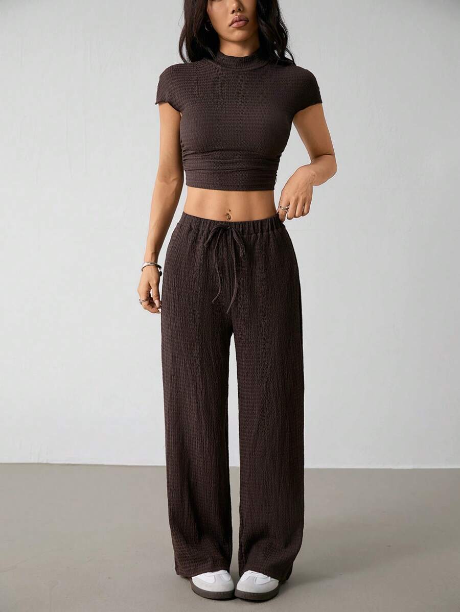 SHEIN PETITE 2 件套女士纯色短袖上衣和长裤套装，夏季时尚 - 棕色 - 查看 1