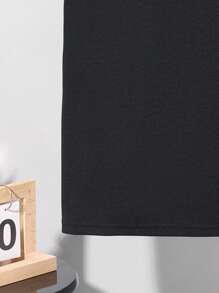 SHEIN Camiseta casual de manga curta para meninos adolescentes, camiseta esportiva de rua punk rock escolar para uso diário, festa, festival de música, adequada para primavera e verão