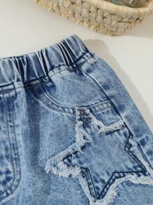 Shorts vaqueros de niñas preadolescentes con estilo Y2K, lavado vintage en azul claro, bajo deshilachado, bordado de estrellas, corte suelto, tela cómoda y suave, moda urbana, vaqueros para niñas