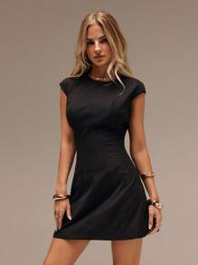 SHEIN Forever 21 春夏女士浪漫/舞会/正式/生日/90 年代服装/商务休闲女士/优雅/西装/外出/时尚/休闲/Y2k 服装/俱乐部/办公室/鸡尾酒会/复古/紧身/狂欢服装节日/有趣/优雅/老钱/街头服饰/度假服装/乡村音乐会服装/工作服/朴素/春假/单身女郎服装/音乐会/坏人/基本款/毕业/ A 字裙/短款/黑色迷你裙 - 黑色 - 查看 6