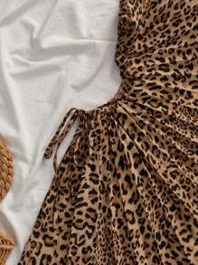 SHEIN VCAY Vestido mini de hombro único con pliegues y estampado de leopardo tejido para mujer - Multicolor - Ver 5