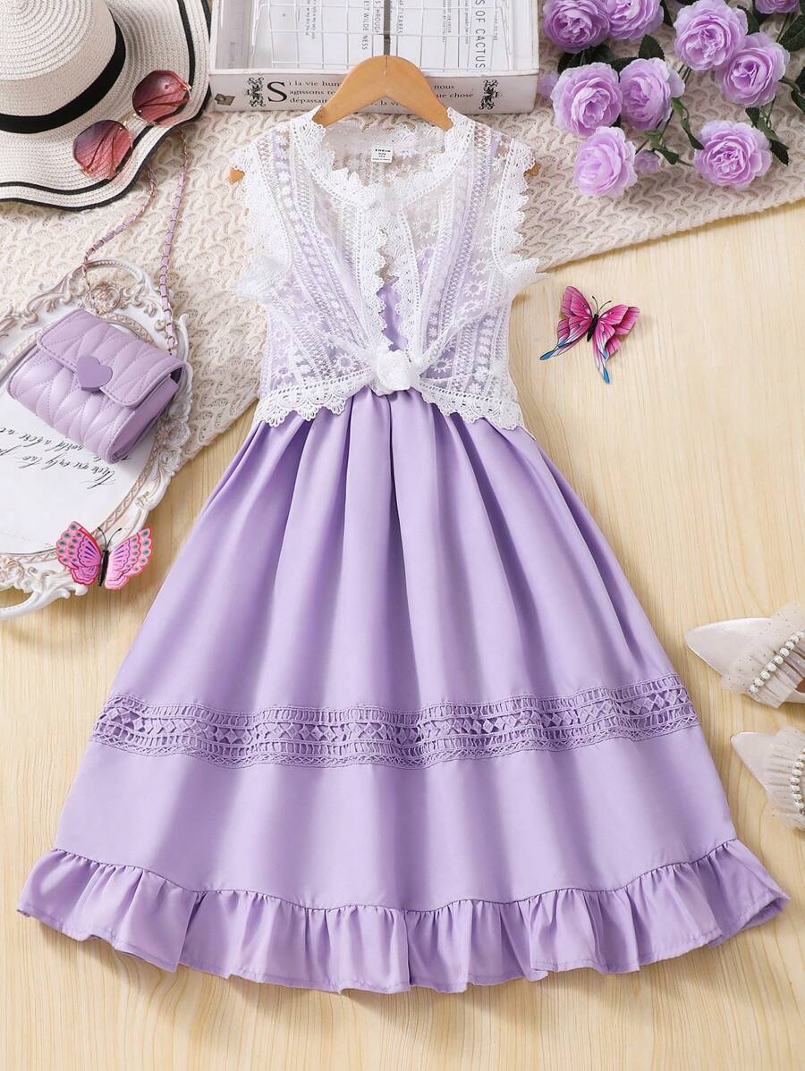 SHEIN Tween Girl 2 件套:白色蕾丝边衬衫和蓝色花卉印花吊带裙,可爱优雅的夏季日常休闲装 - 紫色 - 查看 1