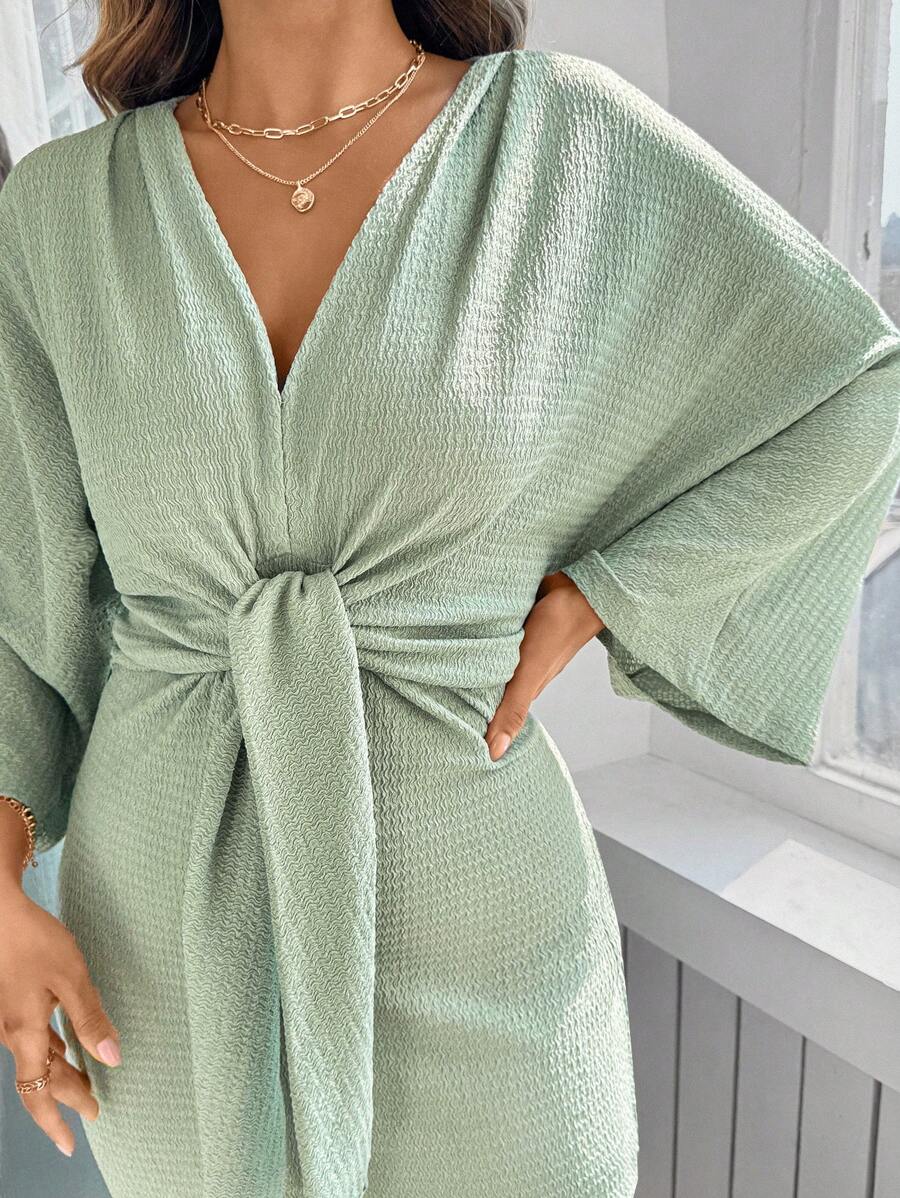 SHEIN Clasi Abito aderente mini donna taglie forti, di colore unito, con cintura in vita, maniche a pipistrello e spacco laterale