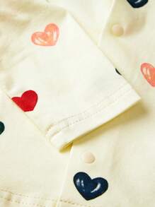 Cozy Pixies 5pcs/Set Newborn Baby Girl Gifts - Heart Pattern Knitted Soft Crew Neck Sweater, Footed Pants, Hat, Bib, Gloves In Gift Box - Apricot - View 8