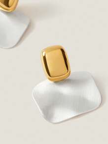Muvela Fashionable High-End Geometric Dual-Color Earrings - Multicolor - View 4