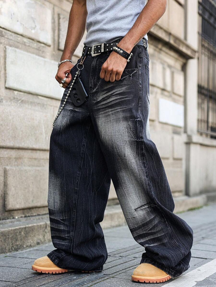 Manfinity EMRG Men's Black Denim Long Jeans With Zipper Detail And Distressed Wash - Black - View 1