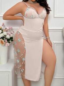 Camisón con abertura lateral sexy, de talla grande, con bordado floral y parches