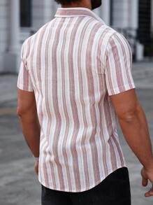 Manfinity Homme 男士条纹单排扣休闲短袖衬衫 - 彩色 - 查看 2