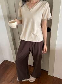 DAZY 2pcs/Set Women's Lace Patchwork V-Neck Contrast Color Pajama Set - Apricot - View 4