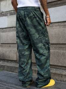 Manfinity EMRG Men's Front Button Pocket Camo Plain Casual Pants, Daily Wear - Green - View 2