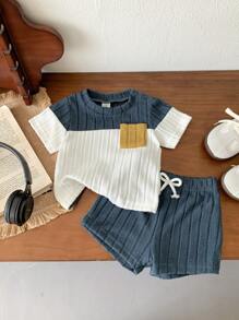 SHEIN Vintaside Kids 2pcs/Set Toddler Baby Boy Ribbed Contrast Color T-Shirt And Blue Pants Outfit, Casual Comfortable All-Match Suitable For All Occasions In Summer