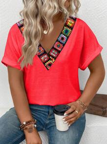 SHEIN Women's Vintage Floral Print Short Sleeve V-Neck Flared Sleeve Casual Fashion Plus Size T-Shirt