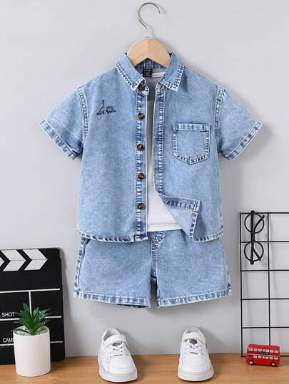 SHEIN Conjunto de chaqueta vaquera de manga corta y pantalones cortos para niños pequeños, de moda para el verano