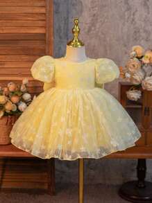 SHEIN Glamorique Kids Flower Girl Birthday Party Wedding Occasion Dress With Detachable Big Bow, Infant/Baby Girl Yellow Puff Sleeve Chiffon Ruffles Floral Mesh Princess Dress, Lightweight For Summer Beach Tropical Vacation Yellow Dress For Toddler Girl