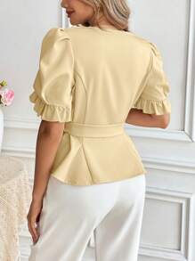 Elenzga Blouse élégante à col V, manches bouffantes détendues, taille cintrée, ourlet asymétrique à volants, style printemps/été pour femmes