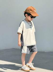 SHEIN 2 件套年轻男孩休闲拼色撞色缝线设计圆领短袖短裤套装，通勤、上学、日常休闲装，适合春夏季 - 杏色 - 查看 4