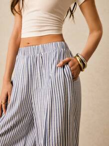 Poéselle Elegant Striped Wide Leg Pants - Easy Fashion Essentials,Women's Wide Leg Pants, Striped Trousers, Stylish Casual Trousers, Stylish Summer Bottoms, Comfortable Fashion Essentials - Multicolor - View 3