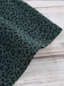 SHEIN LUNE Blusa de manga corta con escote en V y estampado de leopardo para mujer de talla grande, para uso en primavera, vacaciones, festivales de música, conciertos, Boho, Ibiza, Nashville, rave, entre otros.