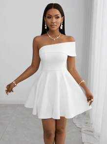 Slaydiva New Spring/Summer 2025 White Off-Shoulder Mini Dress - Elegant Holiday Fitted Mini Dress Suitable For Wedding, Music Festival, Party, Club, Dinner - White - View 7