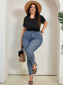 SHEIN Tall CURVE Plus Size Women Round Neck Short Sleeve Casual Bodysuit - Black - View 3