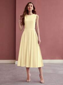 MOTF PREMIUM PLEATED FLOWY DRESS