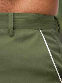Manfinity Homme Men's Solid Color Pocket Casual Versatile Shorts - Army Green - View 5