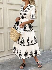 SHEIN LUNE 复活节连衣裙 黑色和杏色数码印花短袖前开中长连衣裙，适合夏季度假 女士白色连衣裙 女士中长连衣裙 女士连衣裙 夏季女装 夏季连衣裙 女士夏季连衣裙 新品 女士连衣裙 演唱会服装 女士度假服装 女士/海滩度假服装 波西米亚风女装 婚礼宾客系带前开连衣裙 - 杏色 - 查看 3