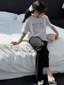 Dazy Kids Tween 女童蝴蝶结装饰印花短袖 T 恤和裤子休闲家居服套装 - 黑色 - 查看 3