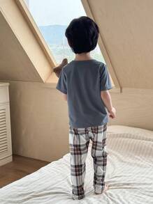 SHEIN Genkimix Kids 2pcs Toddler Boys Casual Bear Graphic Short Sleeve Top And All-Over Plaid Shorts Set, Loungewear - Dark Grey - View 2