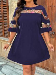 SHEIN Clasi 大码不对称网眼拼布柔软针织圆领短袖休闲宽松 A 字直筒连衣裙，适合度假和通勤 - 藏蓝色 - 查看 3