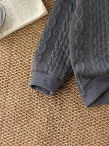 SHEIN 2 件/套年轻男孩休闲纯色燕麦色粗针织长袖圆领上衣和宽松工装裤，适合秋季、春季、万圣节派对的 4-7 岁男孩。橄榄绿色裤子上的粗针织面料和侧袋设计使套装温暖、舒适、百搭，适合外出、上学、聚会和休闲 - 深灰色 - 查看 6