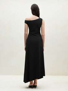 BizChic New Spring & Summer Women's Elegant Black Asymmetrical Neck Long Dress, Suitable For Daily, Work, Date, Commute, Vacation, Graduation, Wedding Events, With Metal Buckle