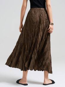 Ontre 2026春夏女士纯色半身裙，春夏时尚百搭，适合商务休闲、办公室穿着，低调复古风，都市通勤机场装扮，棕色半身裙，舒适百搭休闲时尚女裙