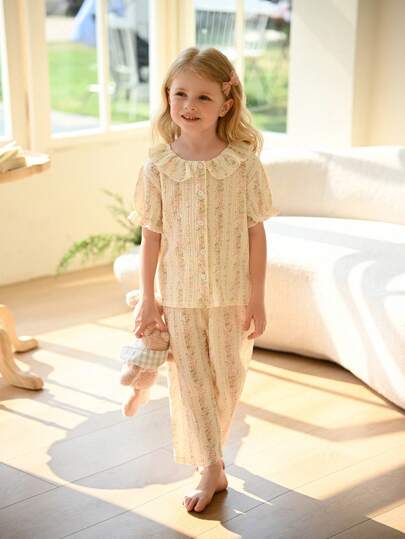 Summer New Young Girls Ditsy Floral Princess Casual Pajama Set, Lightweight Short Sleeve Top And Shorts, 2pcs Young Girls Clothing Young Girls Sets Young Girls Summer Sets Young Girls Clothing Tops Young Girls Spring Outfits Young Girl Summer Clothes Kids Sleepwear Girls