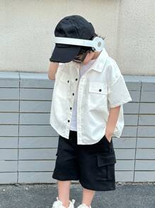 SHEIN 儿童/年轻男孩休闲街头时尚舒适贴片短袖宽松 Polo 领编织纯色衬衫，适合通勤、上学、日常休闲、旅行、运动、春夏季 - 白色 - 查看 3
