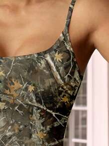 SHEIN EZwear 女士休闲复古枫叶和树枝印花性感吊带背心，适合秋季 - 白色 - 查看 6