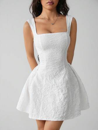 SHEIN PETITE Women's Sleeveless Solid Color White Summer Midi Dress, Simple & Casual For Everyday Wear,Rave Outfits Festival,Summer Dresses For Women,White Dresses For Women