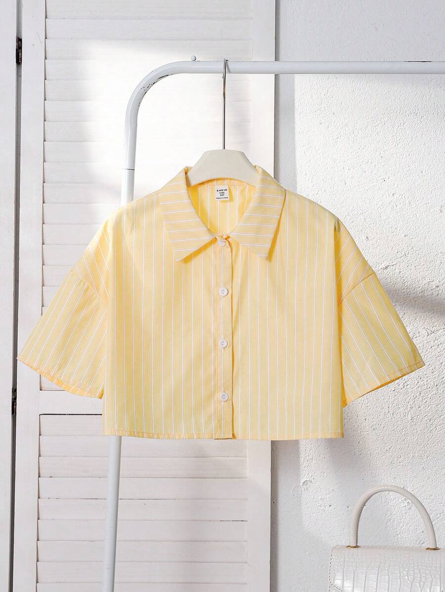 SHEIN Áo sơ mi Raglan ngắn tay đơn giản, cổ polo kẻ sọc dành cho bé gái tuổi mới lớn - Màu Mù tạt vàng - Xem 1